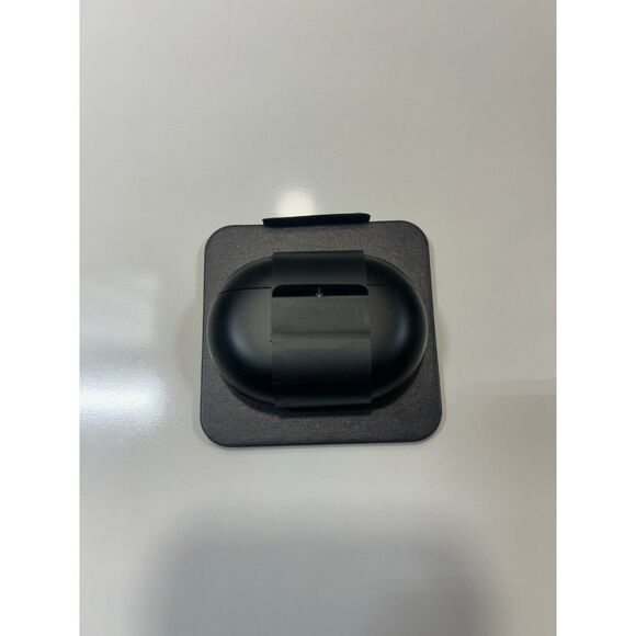 OEM Beats studio buds replacement case only - Picture 2 of 4